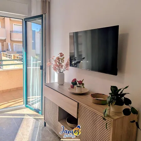 Sunny 2-bed Pool View Cabo Roig Cr110 * Dehesa de Campoamor (Orihuela Costa)